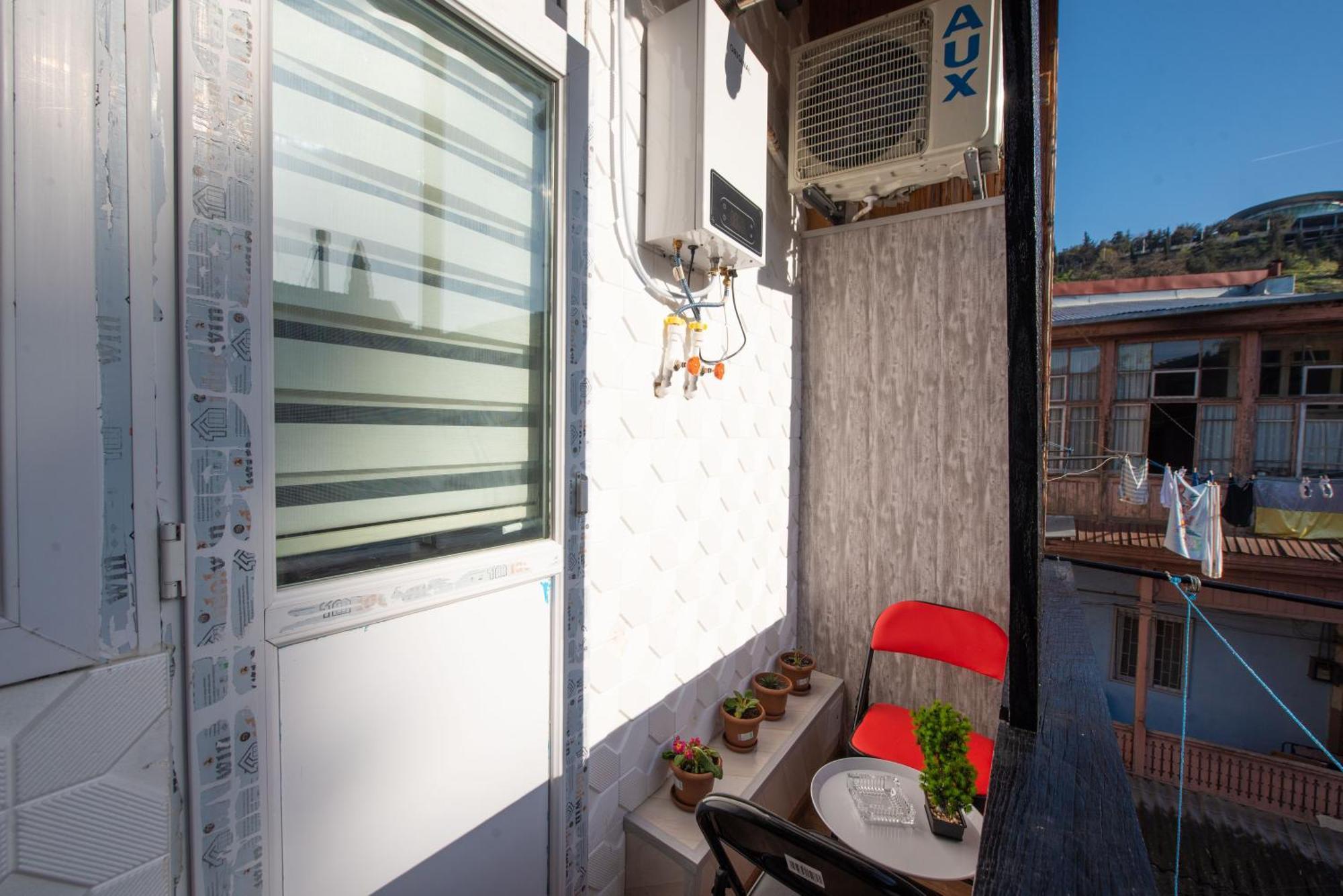 Apartment In Old Tbilisi Eksteriør bilde